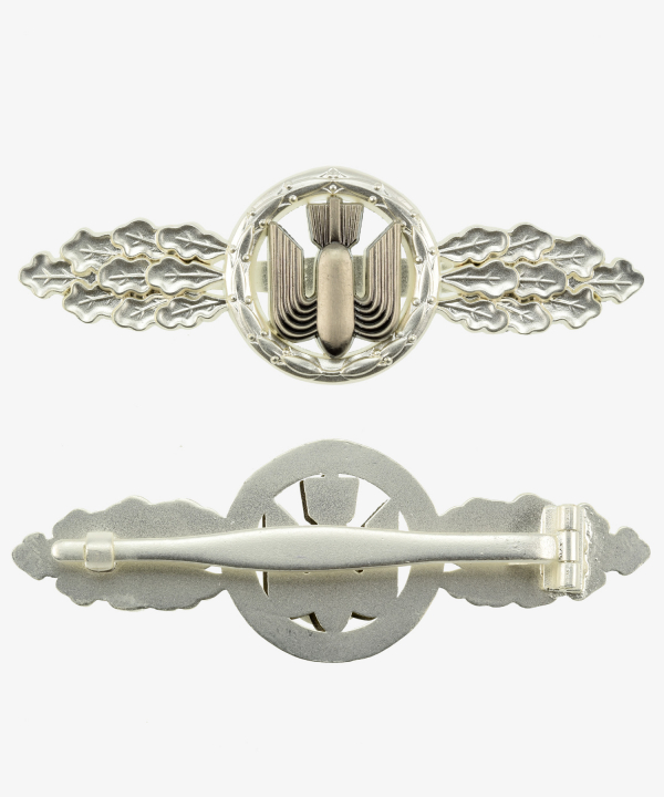 Front flight clasp for fighter and dive fighter pilots in silver '57 manufacturer F&BL
